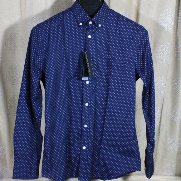 Banana Republic Other - Banana Republic NWT Button Down Shirt